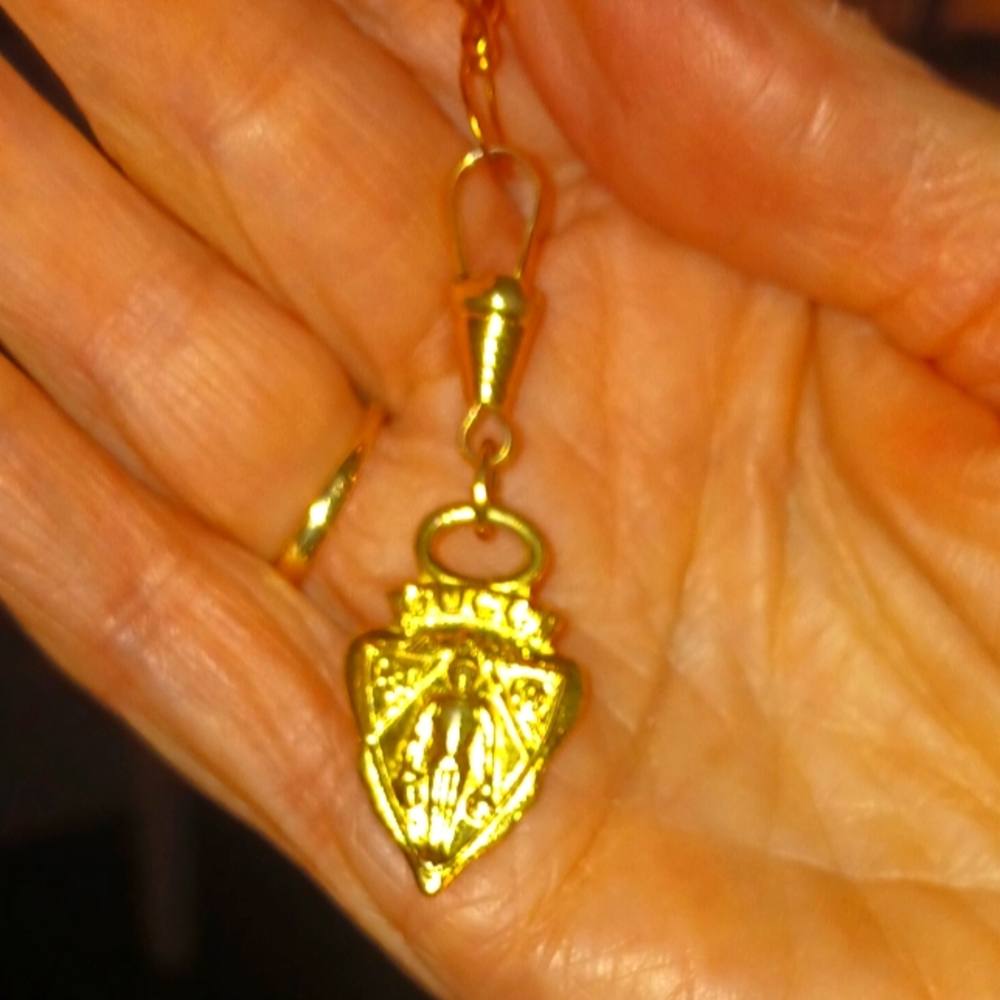Gucci Charm Necklace Vintage Pendant Zipper Pull Logo Knight with Unbranded Chai - Picture 1 of 8